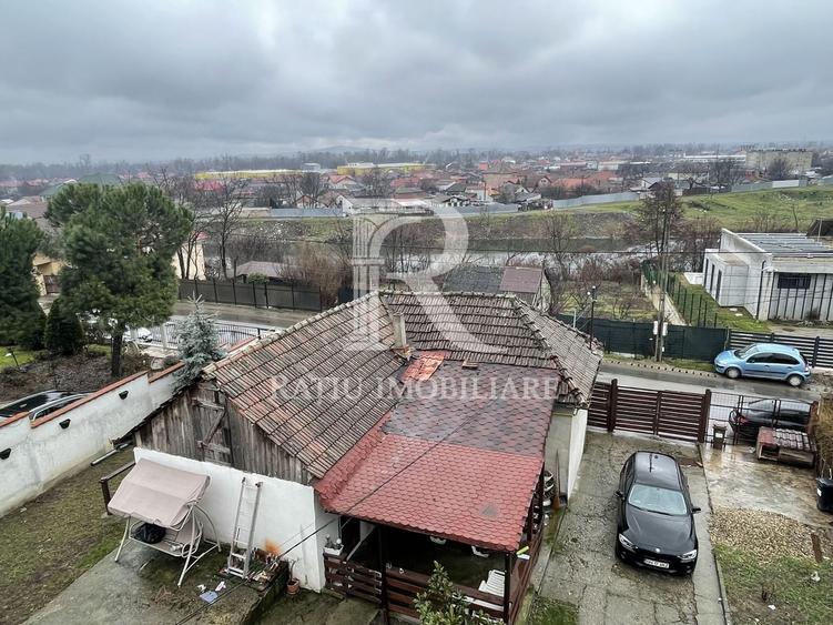 Casă cu 6 camere cu Canalizare în Podgoria