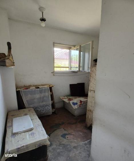 Casă cu 4 camere în Birtin