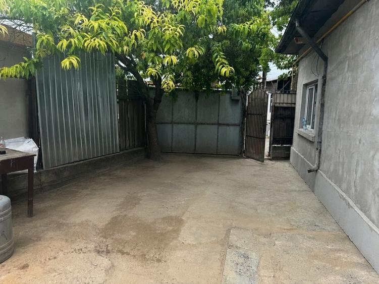 Casă cu 3 camere în Central