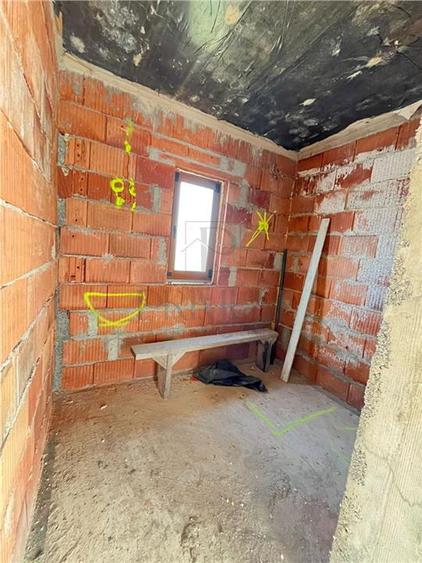 Duplex cu 5 camere cu Teren 350 Mp în Săcălaz