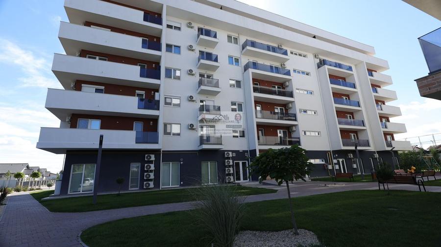 Apartament cu 3 camere decomandat, mobilat în Sud