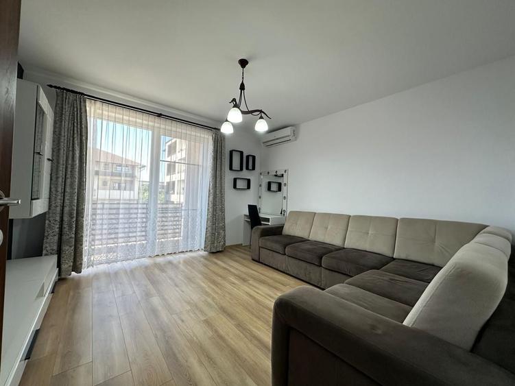 Apartament cu 2 camere decomandat, mobilat în Girocului