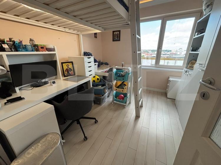 Apartament cu 4 camere decomandat, mobilat în Ultracentral