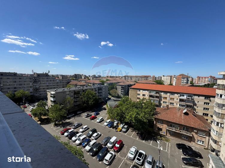 Apartament cu 3 camere în Decebal