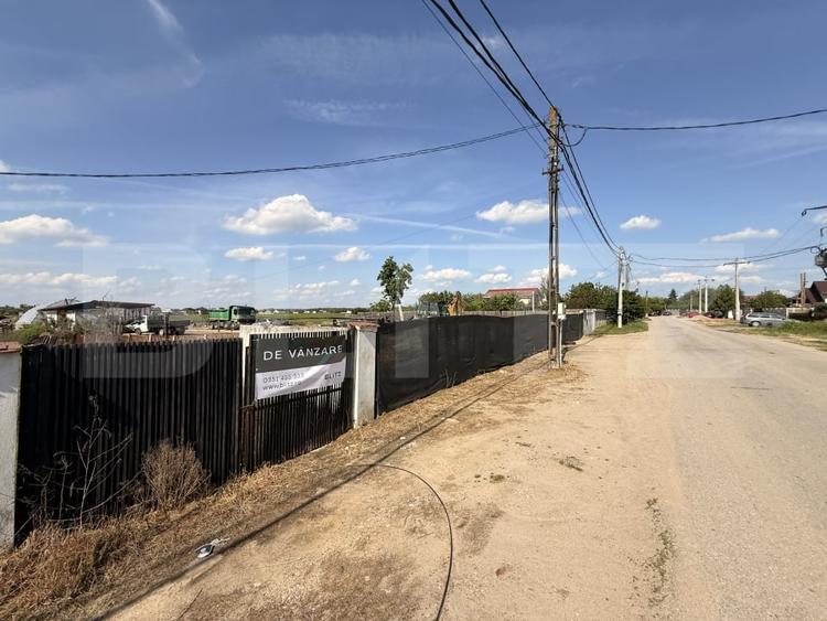 Teren Construcții intravilan de 2000 mp, în Balta Verde