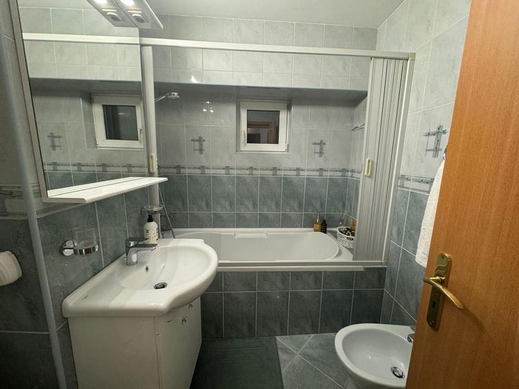 Apartament mobilat si utilat modern, suprafata generoasa , zona Trocadero - 36
