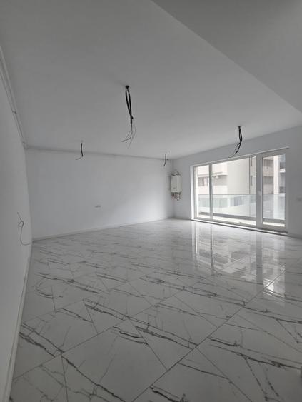 Apartament cu 2 camere decomandat în Universitate