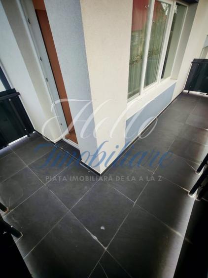 Apartament cu 3 camere semidecomandat în Zorilor