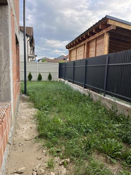 Casă cu 4 camere în Șelimbăr