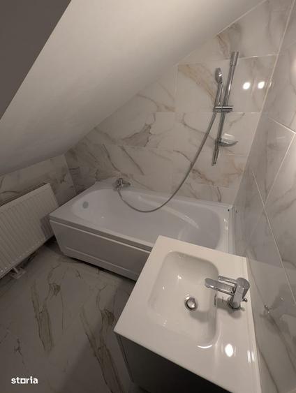 Cladire renovata complet 141 mp P+M+Pivni?a Zona Mitropoliei - 1