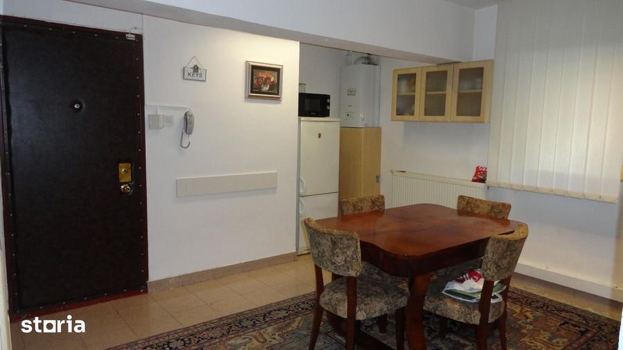 Apartament cu 3 camere în Mărăști