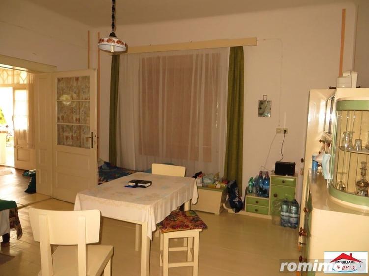 Casă cu 4 camere cu Teren 43000 Mp în Livada