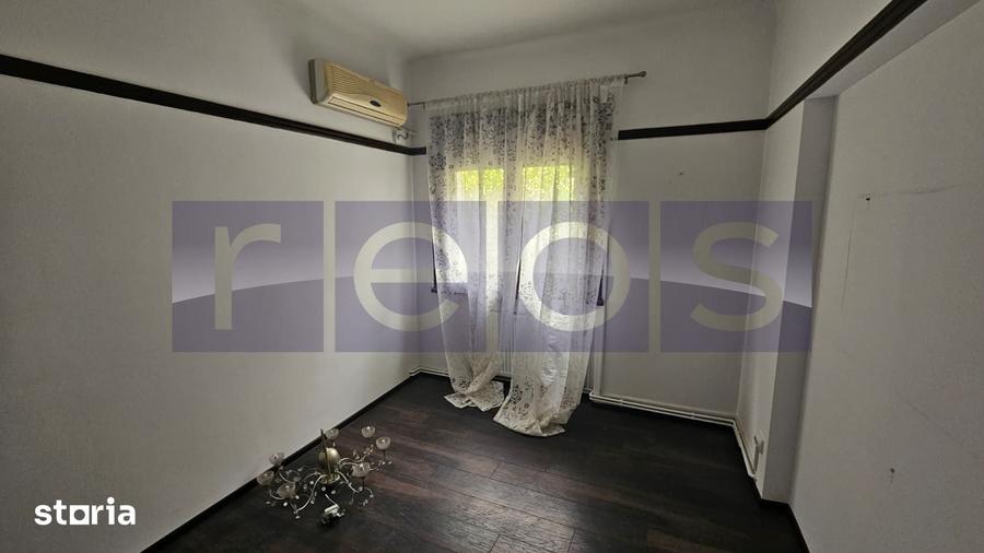 Casă cu 5 camere cu Teren 186 Mp în Victoriei
