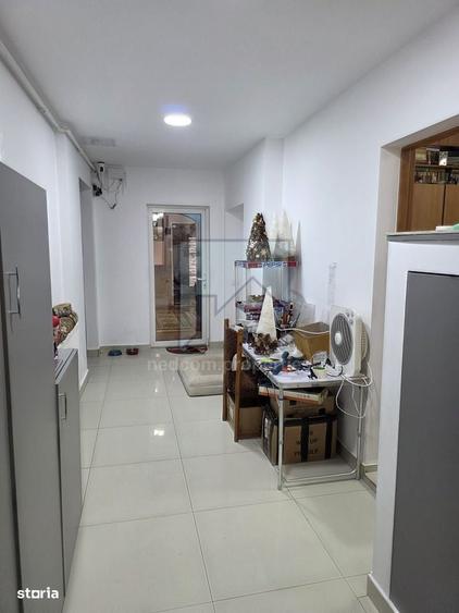 Apartament cu 4 camere decomandat în Sebastian