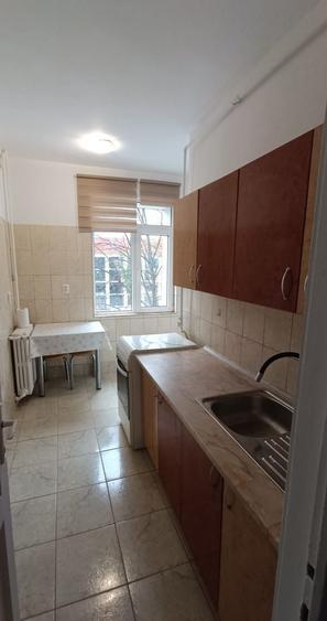 Apartament cu 2 camere decomandat în Floreasca