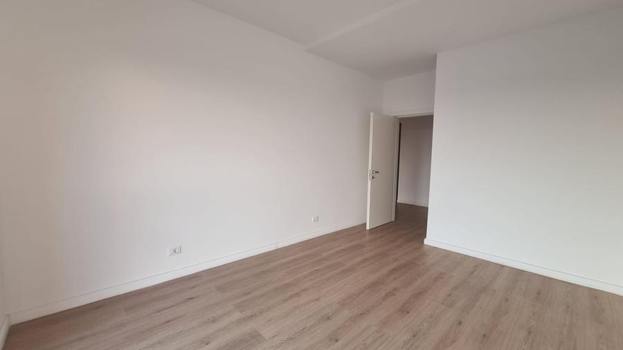 Apartament cu 3 camere decomandat în Splaiul Unirii