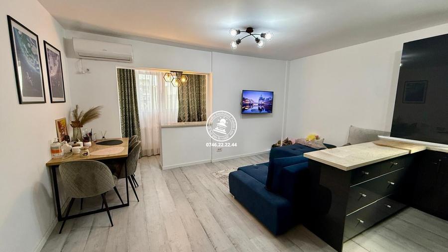 Apartament cu 3 camere în Mircea cel Bătrân