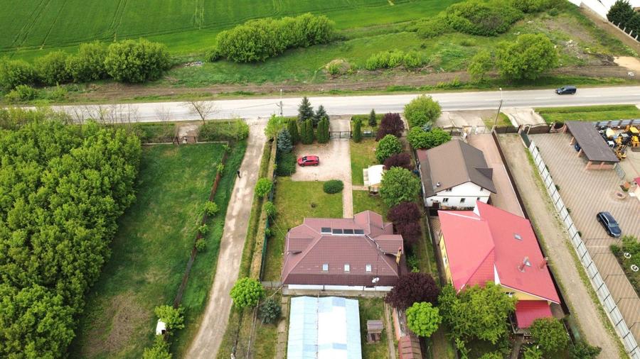 Casă individuală cu 4 camere cu Canalizare în Cișmeaua Moldovencei