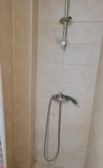 Casă individuală cu 4 camere cu Canalizare în Ghencea
