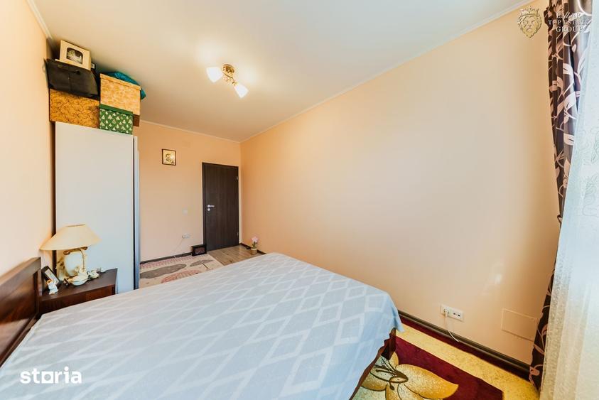 Casă cu 4 camere cu Teren 233 Mp în Julița