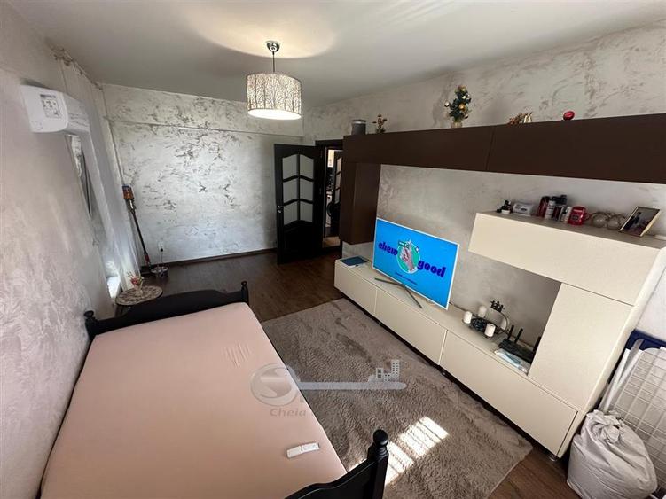 Apartament cu 2 camere decomandat în Galata