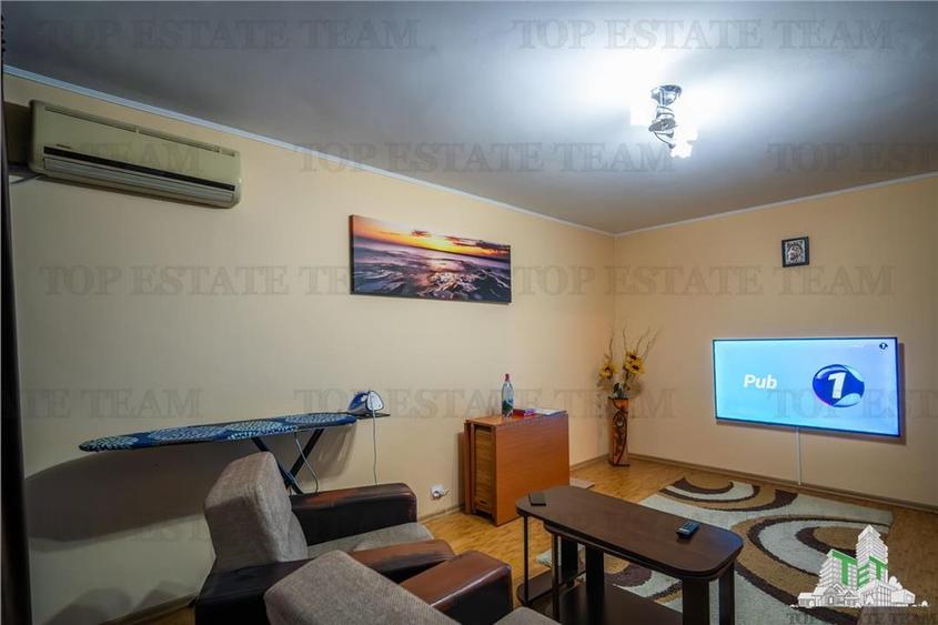 Apartament cu 3 camere decomandat, mobilat în Titan