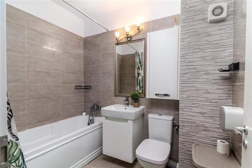 Apartament cu 2 camere semidecomandat în Bună Ziua
