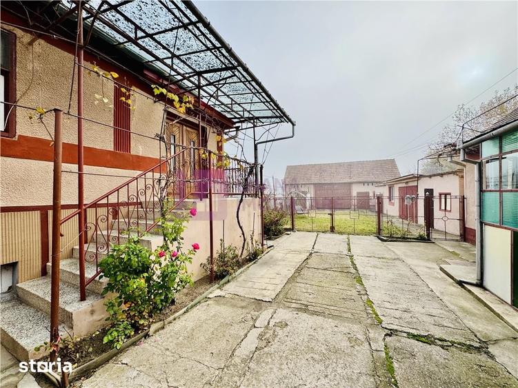 Casă cu 4 camere cu Teren 1272 Mp în Loamneș