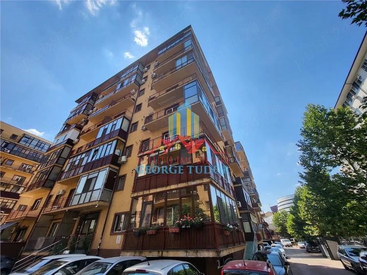 Apartament cu 2 camere decomandat în Roșu