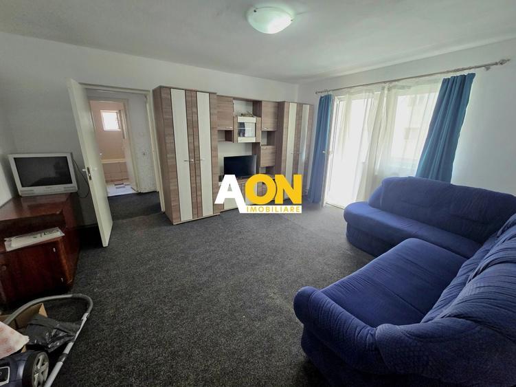 Apartament cu 2 camere semidecomandat, mobilat în Cetate
