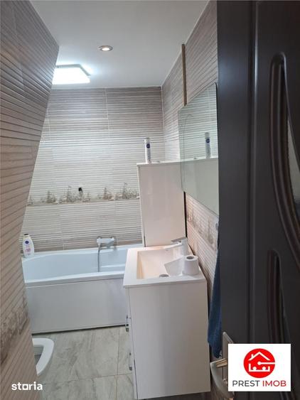 Casă cu 4 camere cu Teren 400 Mp în Pănet