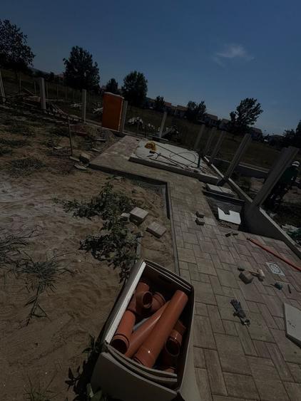Casă individuală cu 4 camere cu Canalizare în Micești