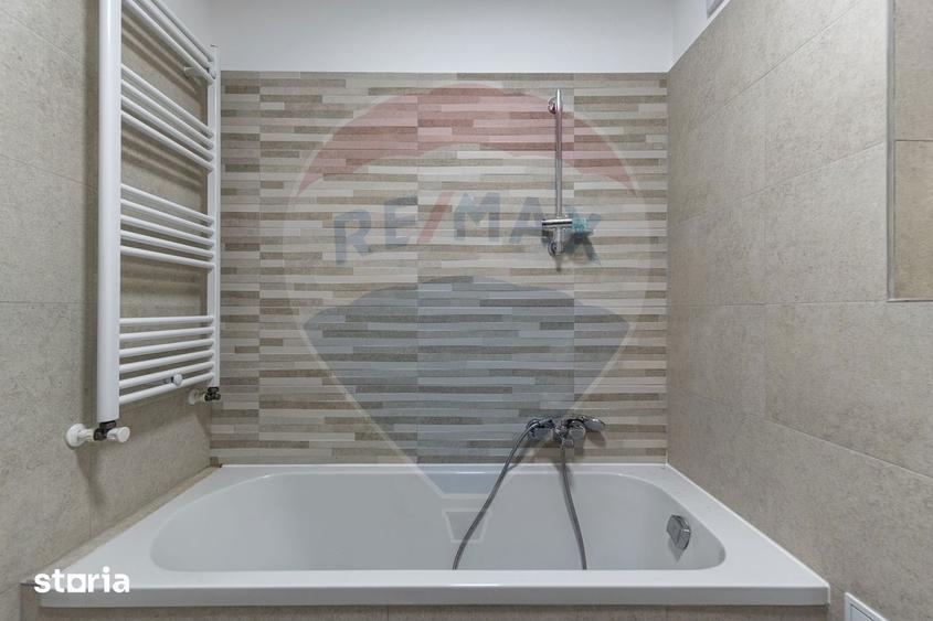Apartament cu 3 camere, mobilat în Tractorul