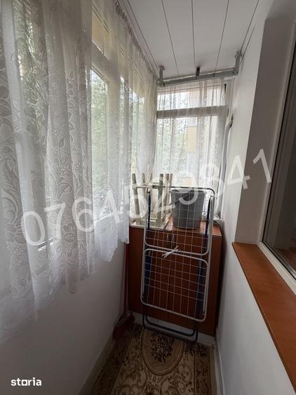 Apartament cu 2 camere decomandat în Tei