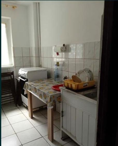 Apartament cu 2 camere semidecomandat, mobilat în Timpuri Noi