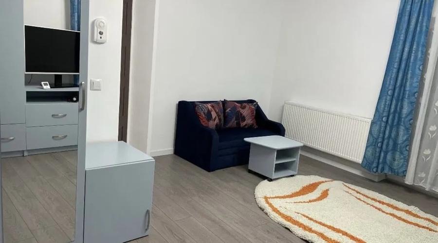 Garsonieră semidecomandată, mobilată în Florești