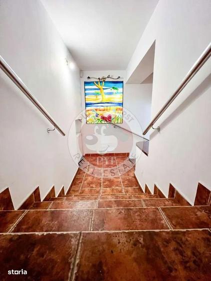 Apartament cu 5 camere semidecomandat, mobilat în Aviatorilor