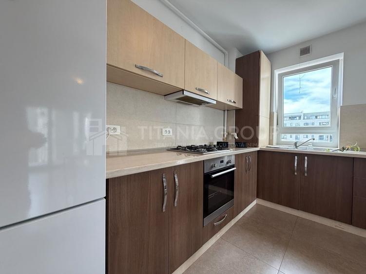 Apartament cu 2 camere semidecomandat, mobilat în Tractorul