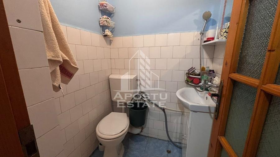 Apartament cu 2 camere decomandat, mobilat în Buziașului