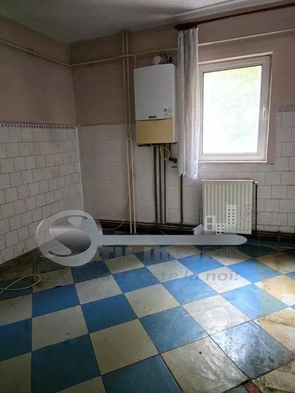 Apartament cu 2 camere decomandat în Târgu Cucu