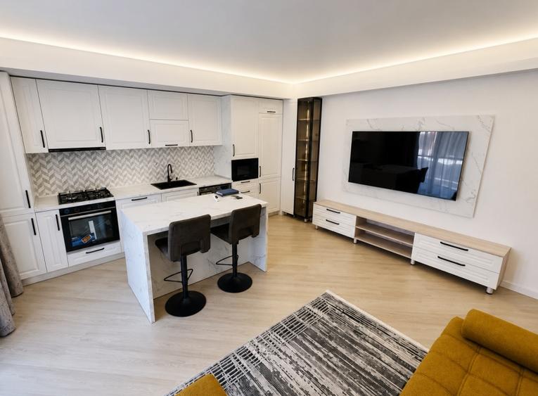 Apartament cu 3 camere decomandat, mobilat în Pipera