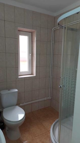Casă cu 4 camere decomandat în Costinești