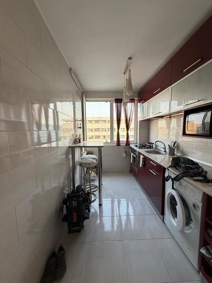 Apartament cu 3 camere decomandat, mobilat în Iancului