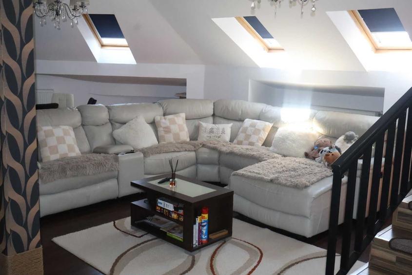 Apartament cu 3 camere semidecomandat în Baciu