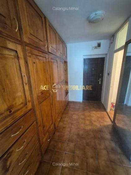 Garsonieră decomandată, mobilată în Nerva Traian