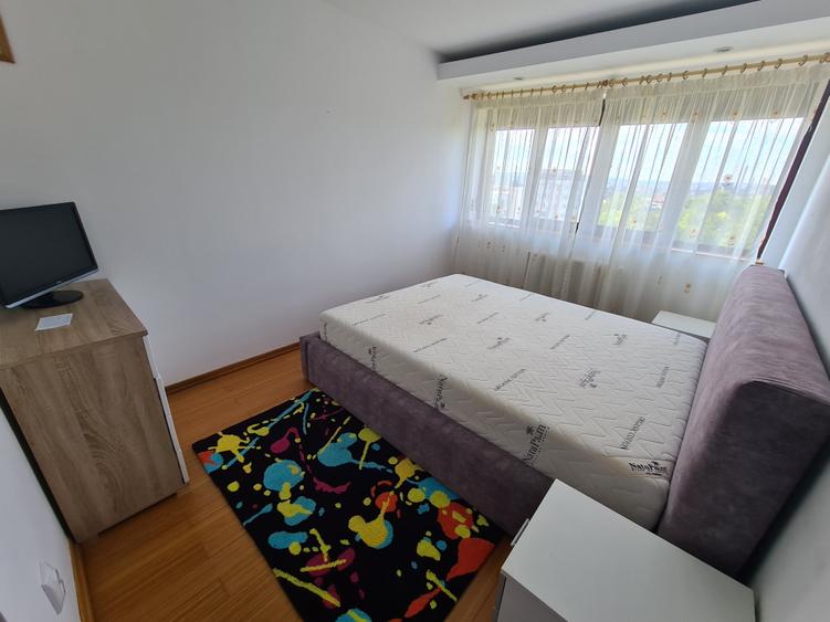 Apartament cu 2 camere decomandat în Tătărași