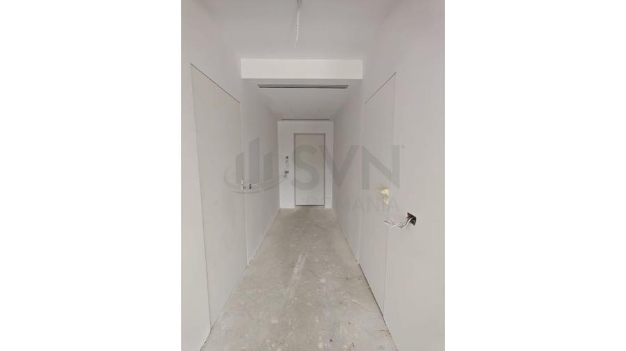 Apartament cu 5 camere decomandat în Parcul Carol