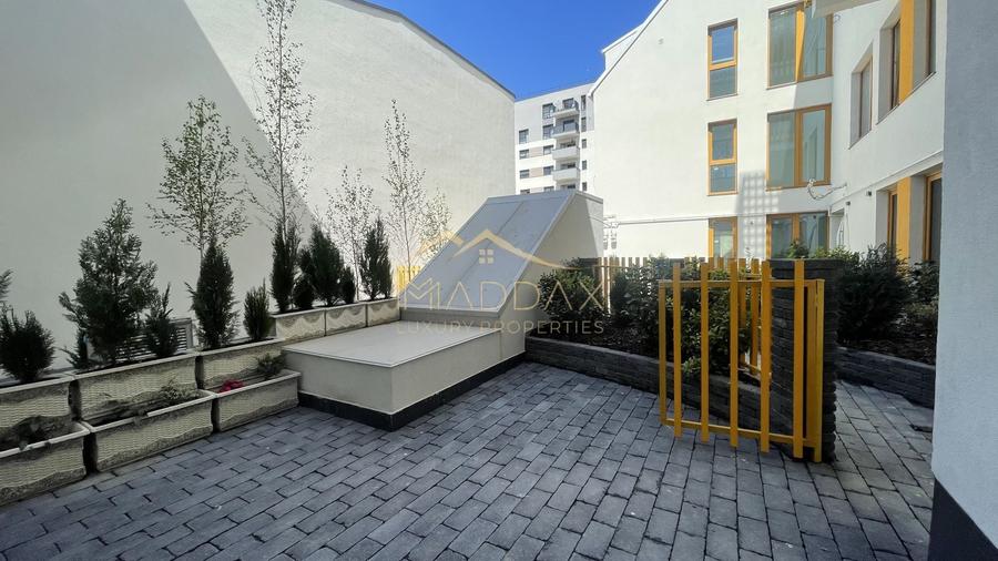 Apartament cu 3 camere decomandat în Domenii