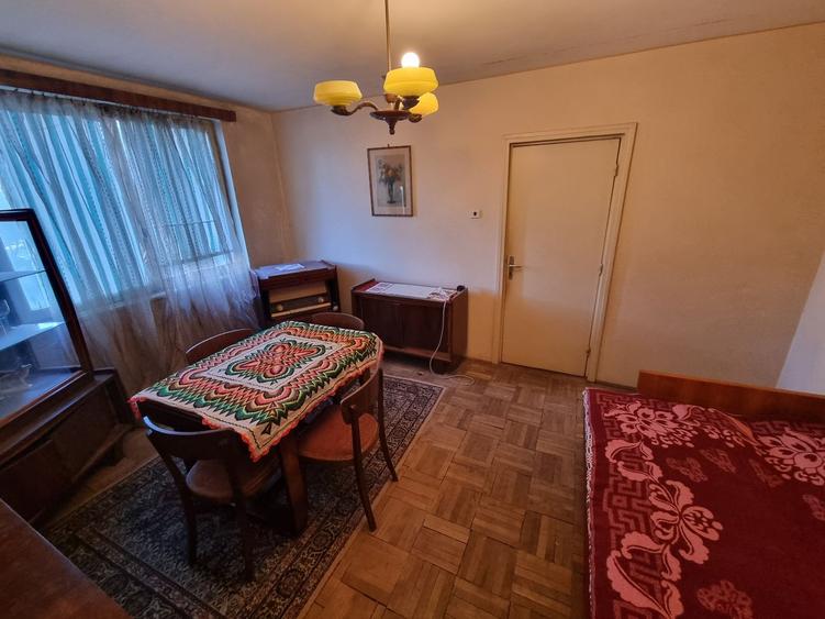 Apartament cu 2 camere semidecomandat în Abator