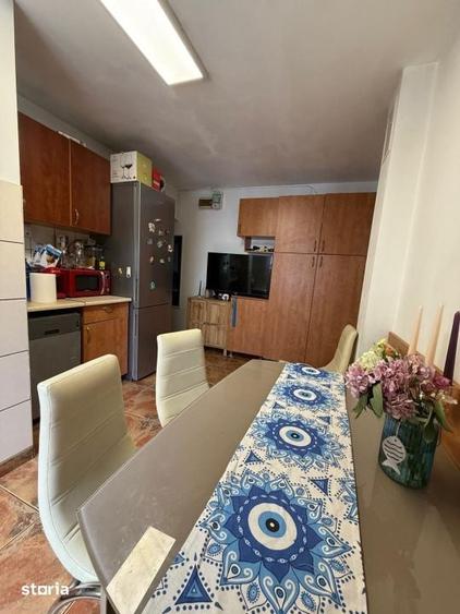 Apartament cu 3 camere semidecomandat în Brazda lui Novac